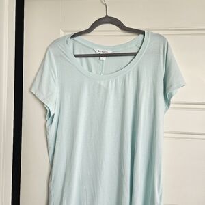 Athleta  tshirt